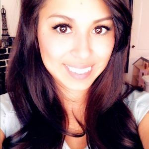 Meet your Posher, Briana